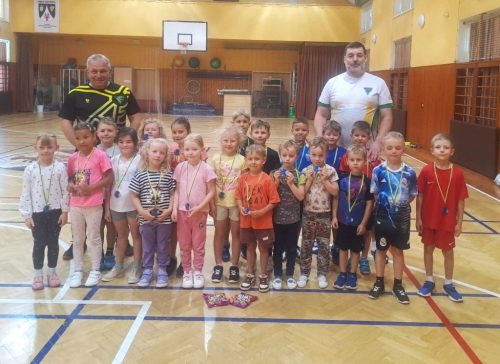 Berušky - Sportovní dopoledne s trenéry florbalu