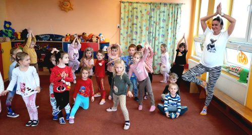 Motýlci - Podzimní jóga